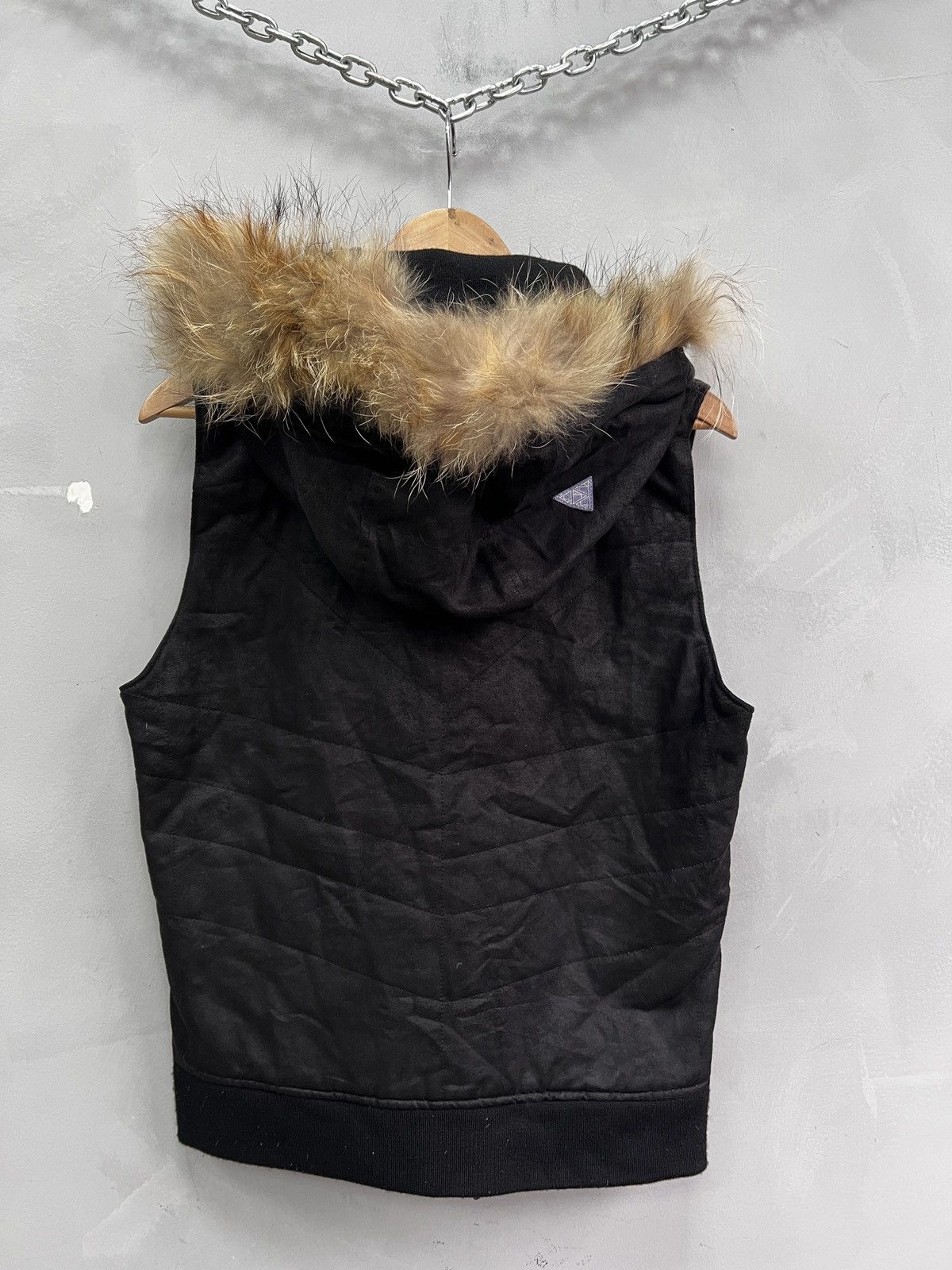 Le Grande Bleu (L.G.B.) Black real fur hood japanese jacket vest rick owens style Size US M / EU 48-50 / 2 - 7 Thumbnail