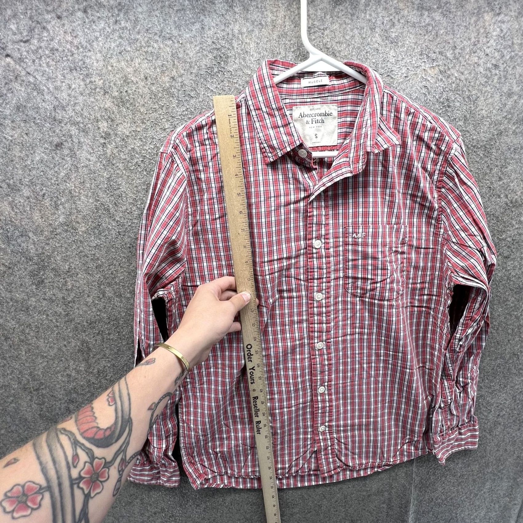 Abercrombie & Fitch Abercrombie & Fitch Shirt Mens S Red Plaid Long Sleeve Button-Up Slim Muscle Size US S / EU 44-46 / 1 - 5 Thumbnail