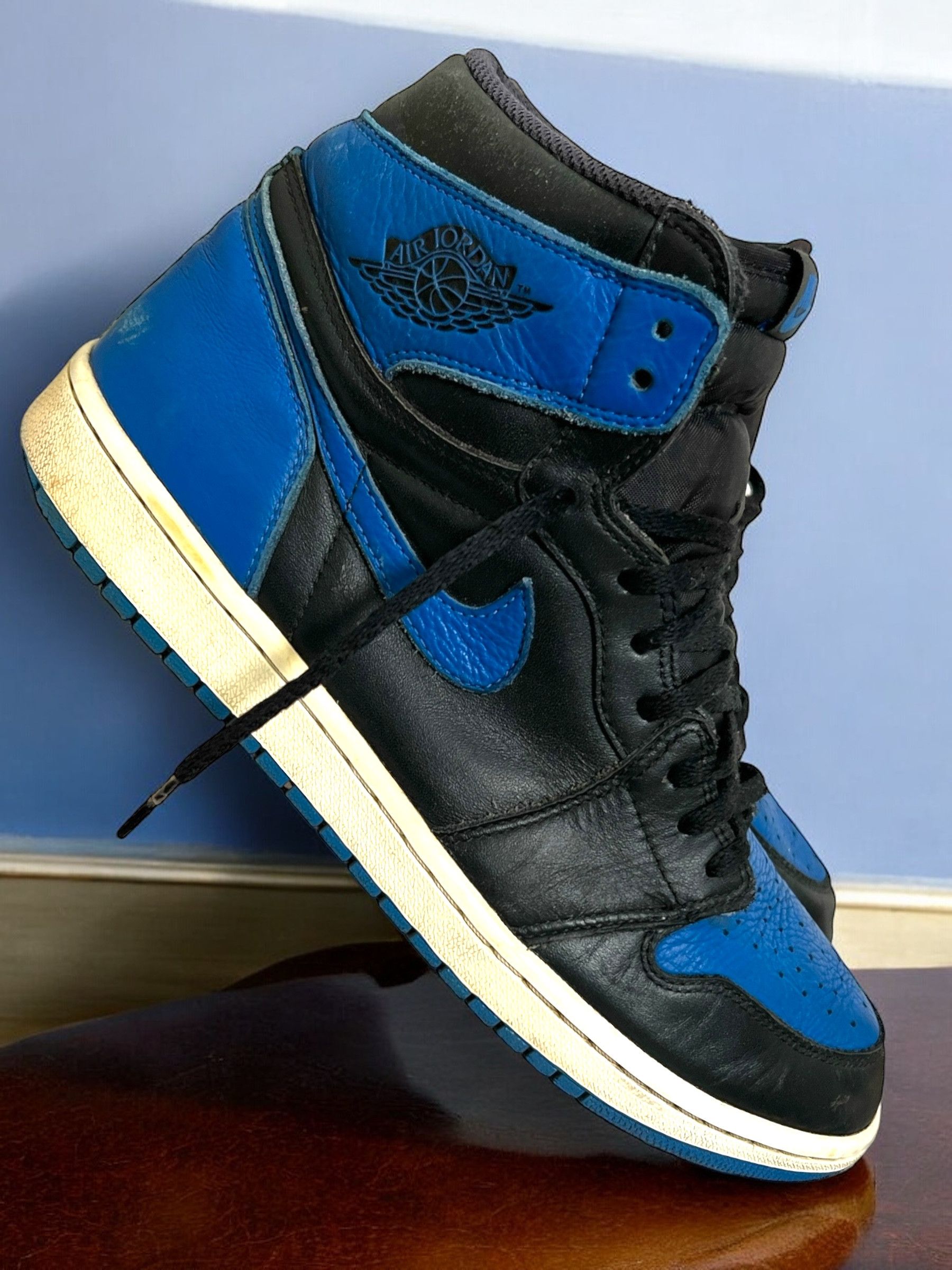 Nike Jordan 1 Retro High OG “Royal” 2016 – 100% Authentic Size US 11.5 / EU 44-45 - 2 Thumbnail