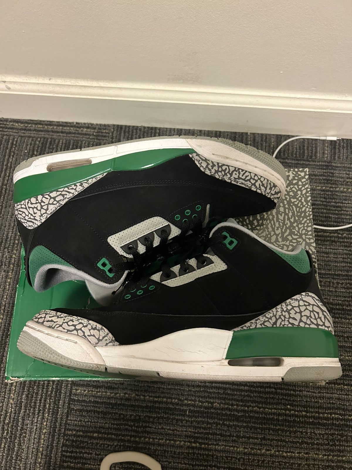 Jordan Brand Jordan Pine Green 3 Size US 9 / EU 42 - 9 Thumbnail