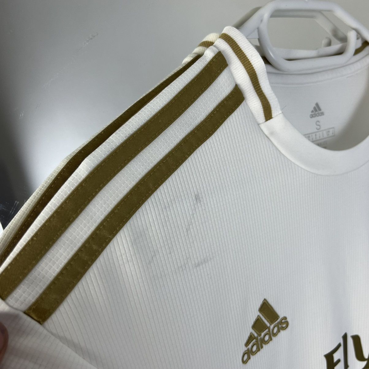 Adidas Vintage Adidas Real Madrid Home Soccer Jersey T-Shirt Size US S / EU 44-46 / 1 - 4 Thumbnail
