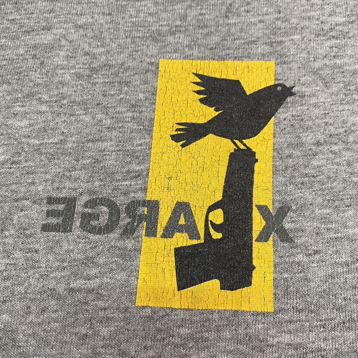 Vintage VINTAGE 1998 XLARGE BIRD ON GUN T SHIRT Size US M / EU 48-50 / 2 - 11 Thumbnail