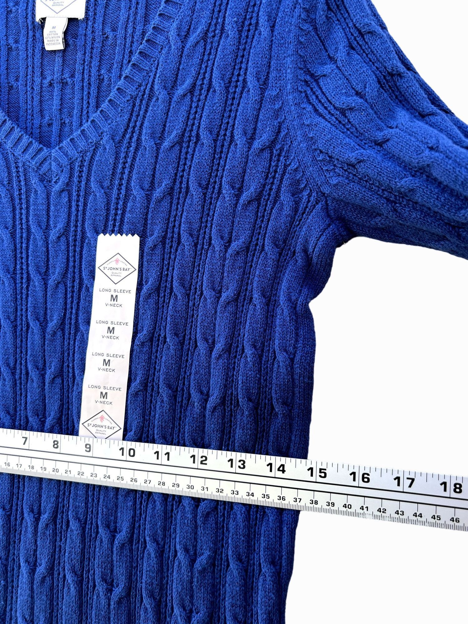Other St. John's Bay - women’s V Neck Long Sleeve Pullover Sweater Size M / US 6-8 / IT 42-44 - 4 Thumbnail