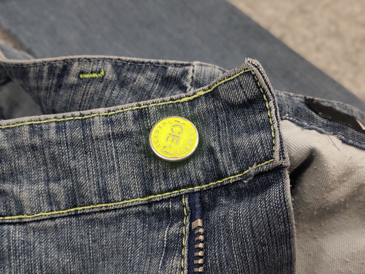 Iceberg Vintage 90's Iceberg Ice J Logo Blue Denim Jeans Size US 30 / EU 46 - 12 Thumbnail