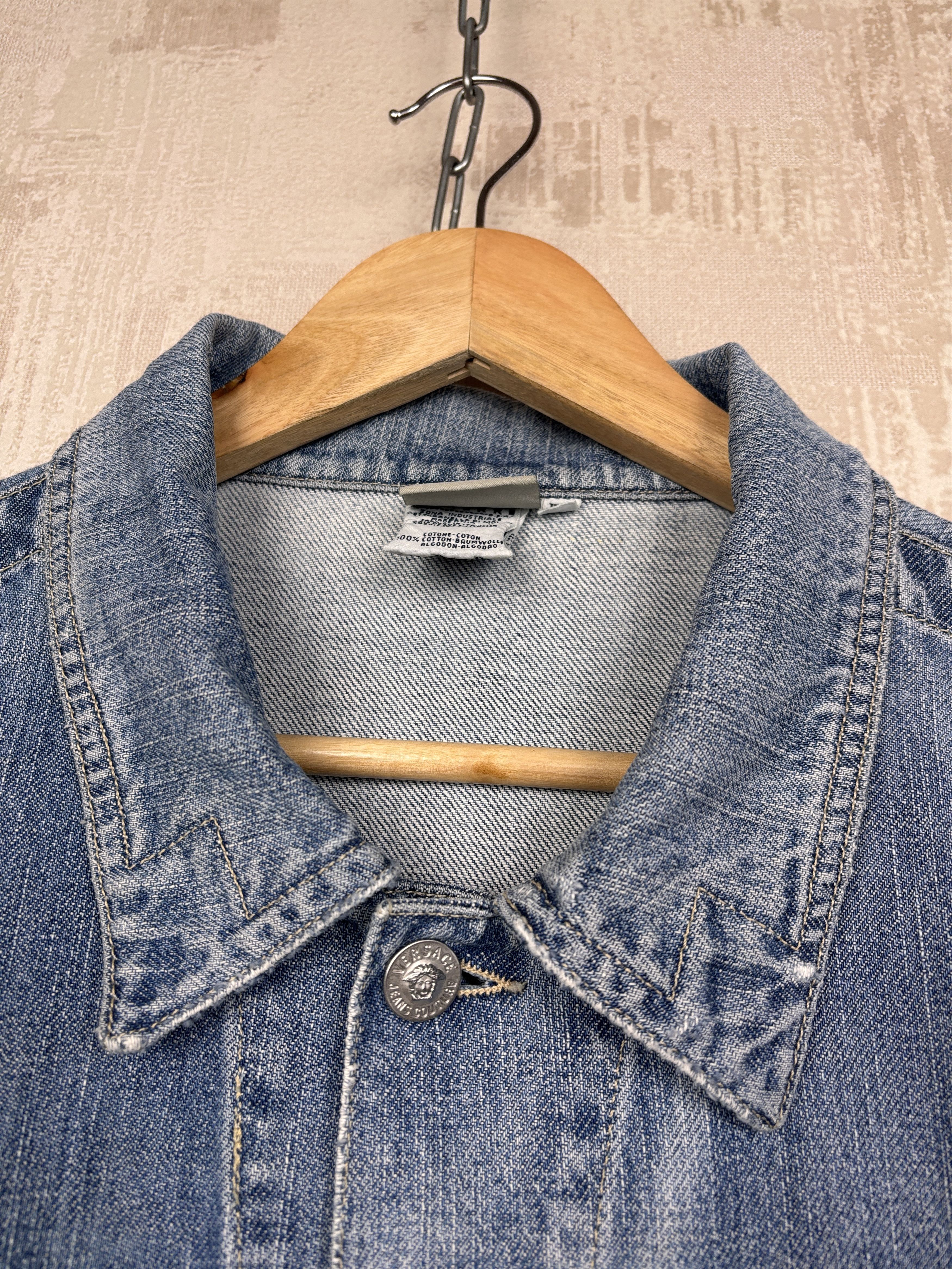 Versace 90's Versace Jeans Couture Denim Trucker Jacket Medusa Size US XL / EU 56 / 4 - 4 Thumbnail