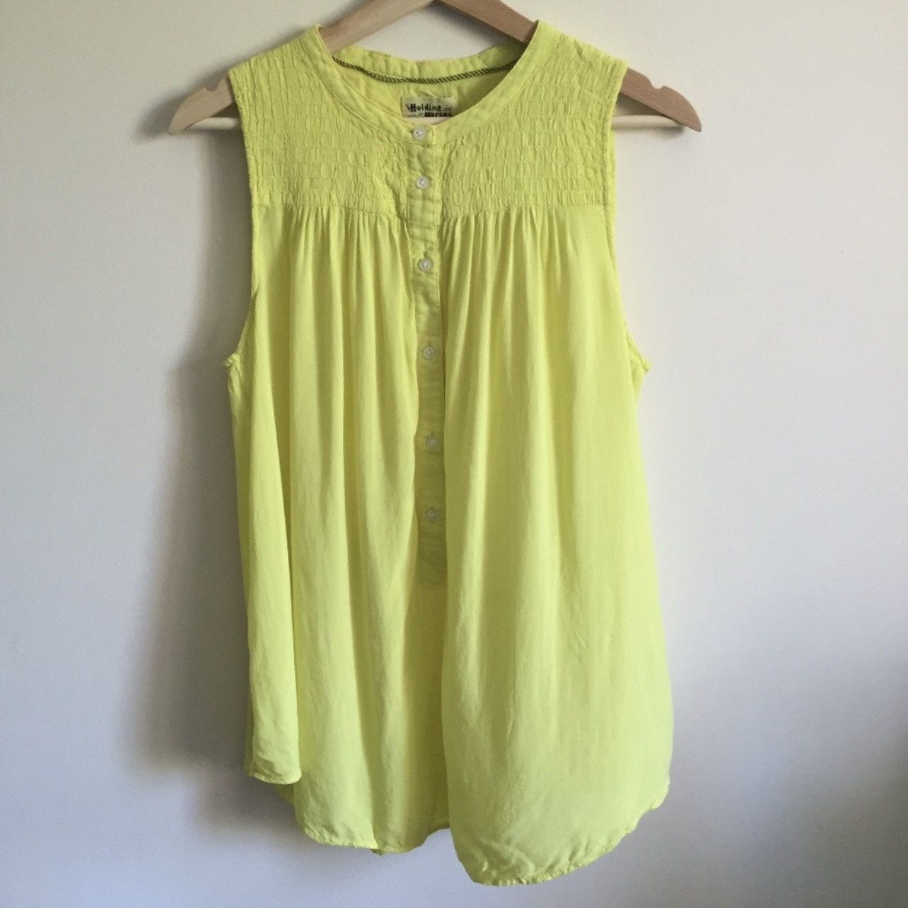 Anthropologie ANTHROPOLOGIE Yellow Smocked Button Up Tank Top Size XS / US 0-2 / IT 36-38 - 2 Thumbnail