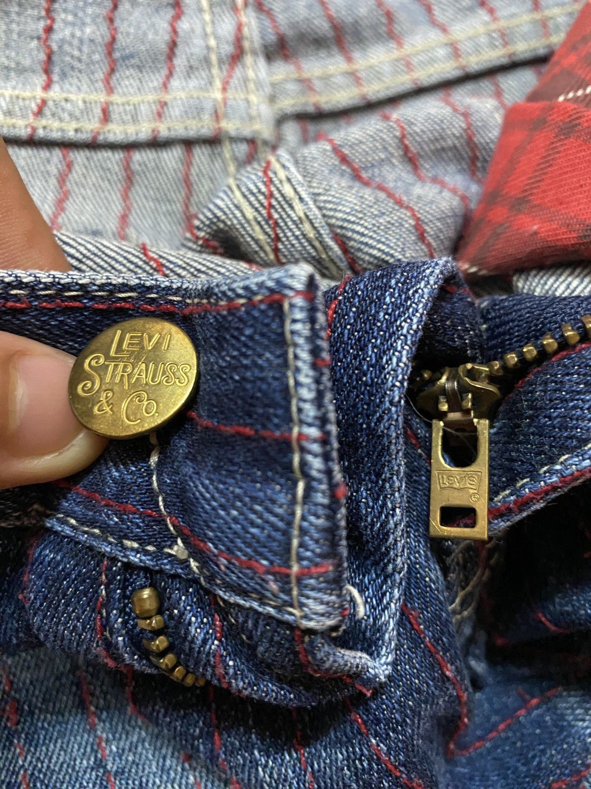 Levi's × Levi's Vintage Clothing × Vintage Vintage Levi's Japan Red Striped Distressed Denim Jeans Size US 28 / EU 44 - 16 Thumbnail