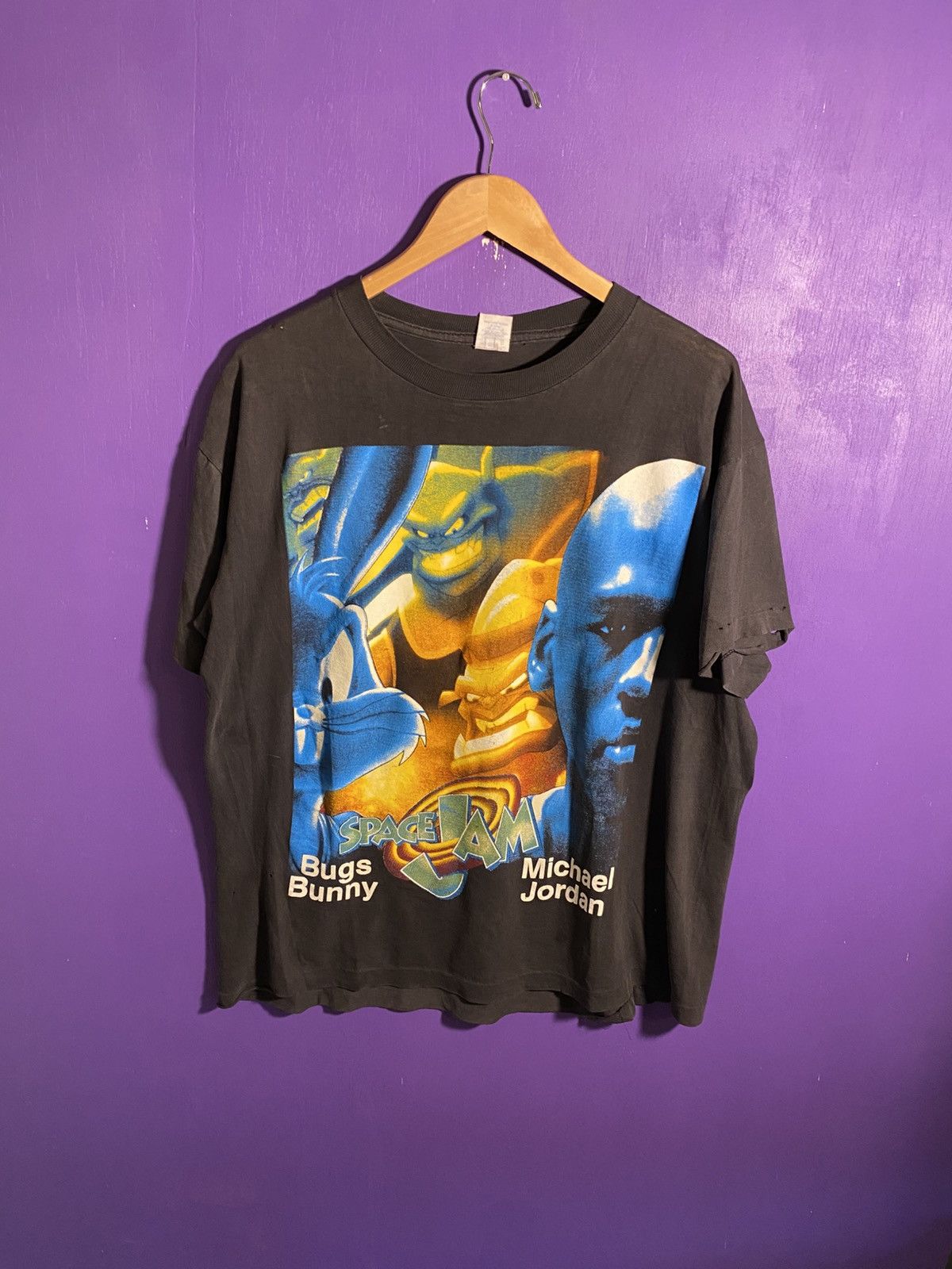 Rap Tees Vintage 90s Michael Jordan Space jam rap tee Size US XL / EU 56 / 4 - 1 Thumbnail