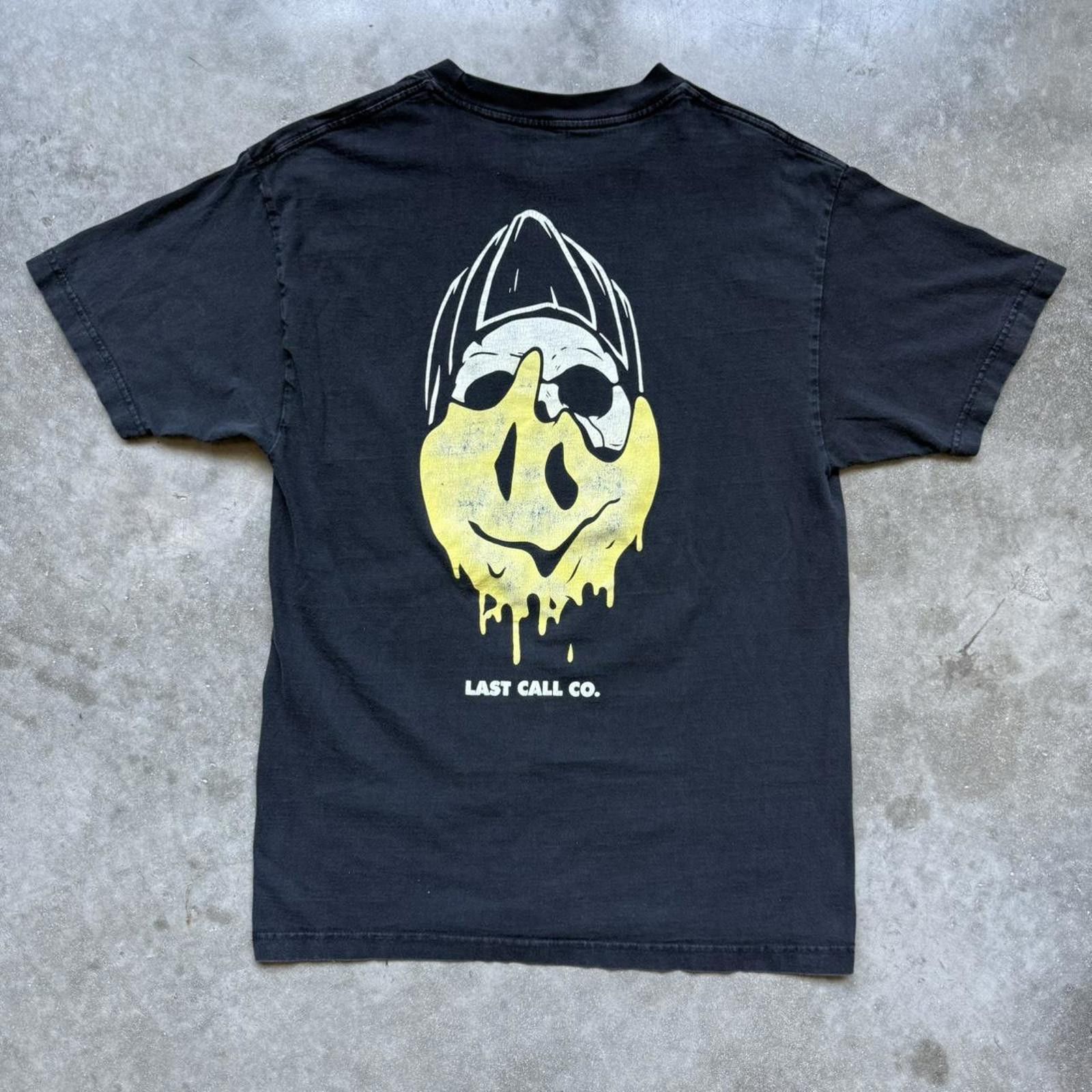Other Last Call Co. Faded " Melting Smiley Skull" Graphic T-shirt Size US L / EU 52-54 / 3 - 1 Thumbnail