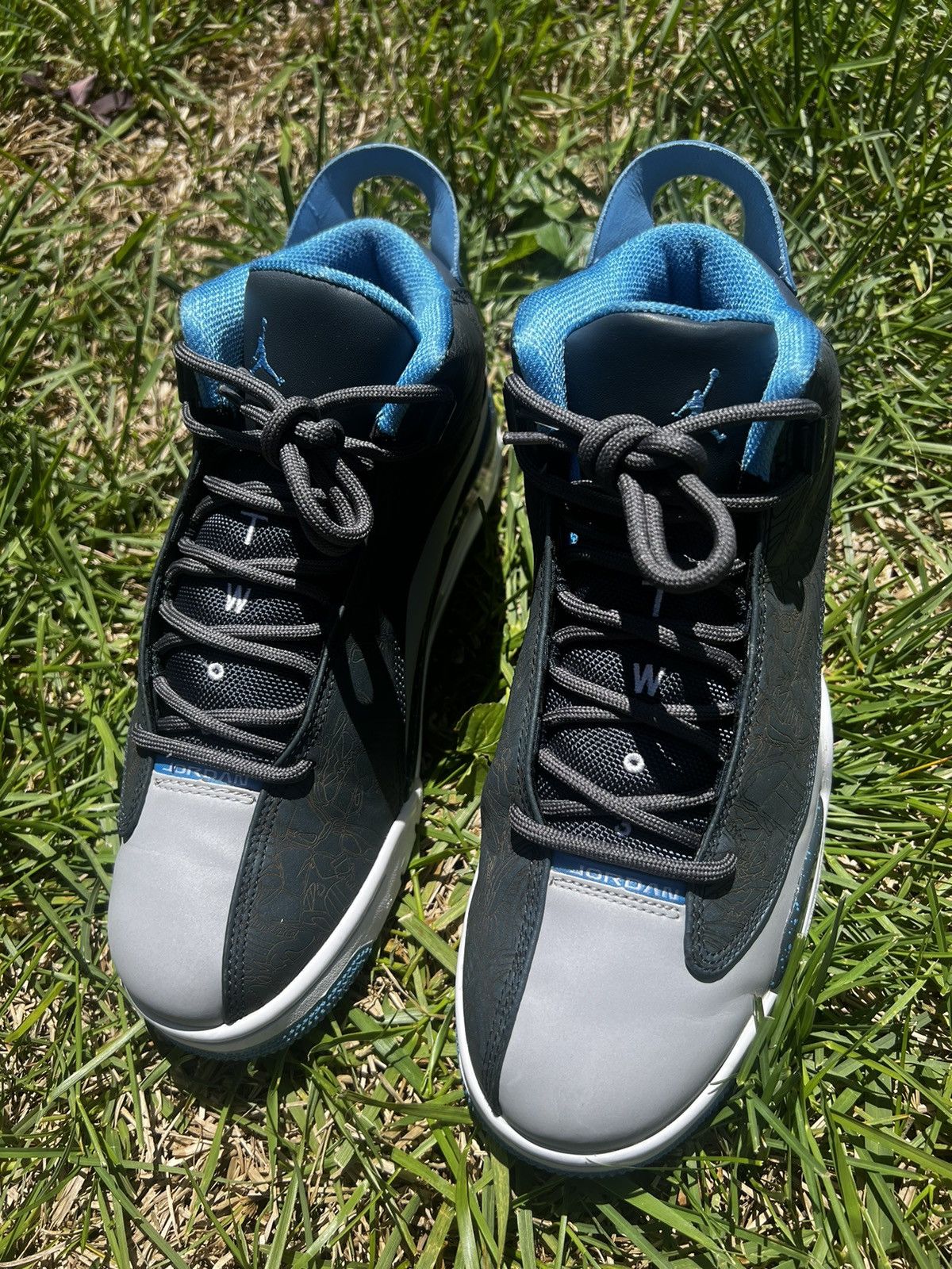 Jordan Brand CLEAN Air Jordan Dub Zero Wolf Grey size 9.5 Mens shoes 2015 Size US 9.5 / EU 42-43 - 2 Thumbnail