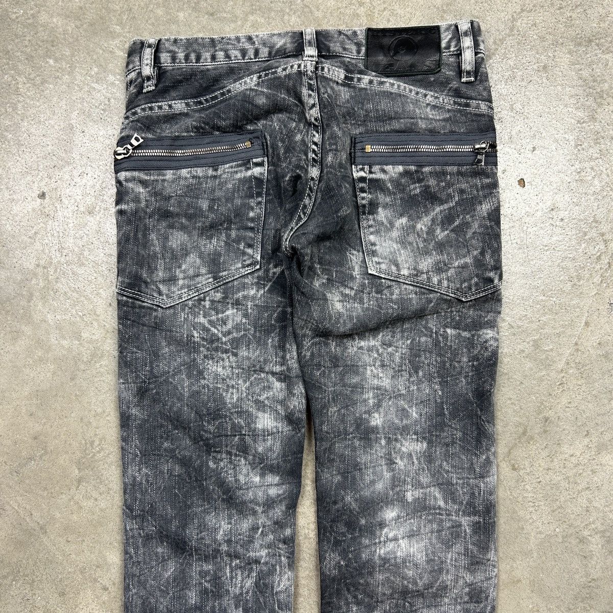 Hysteric Glamour hysteric glamour acid wash superblack jeans Size 28" / US 6 / IT 42 - 13 Thumbnail