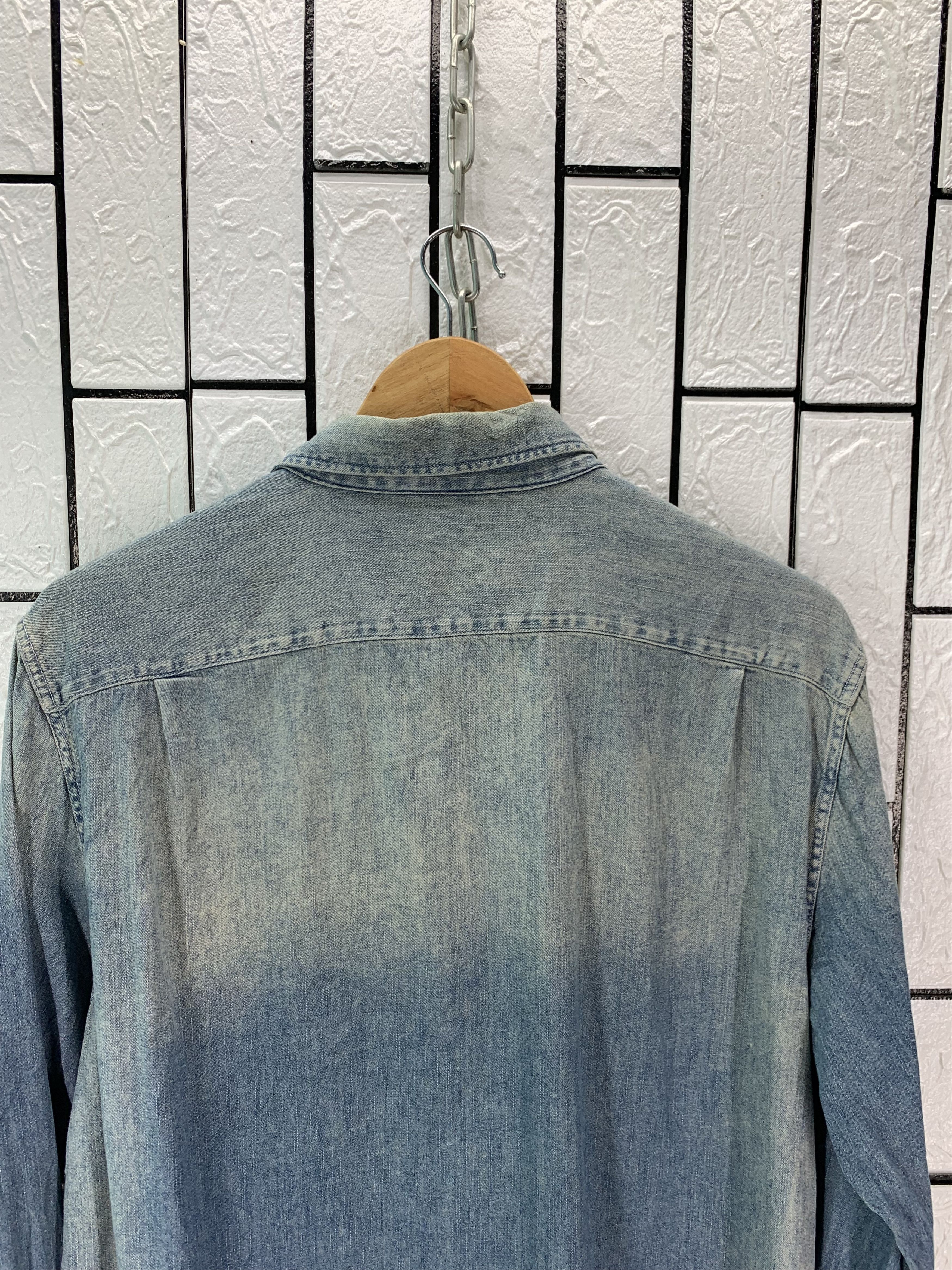 Gap Vintage Gap Denim Shirt Button Size US L / EU 52-54 / 3 - 9 Thumbnail