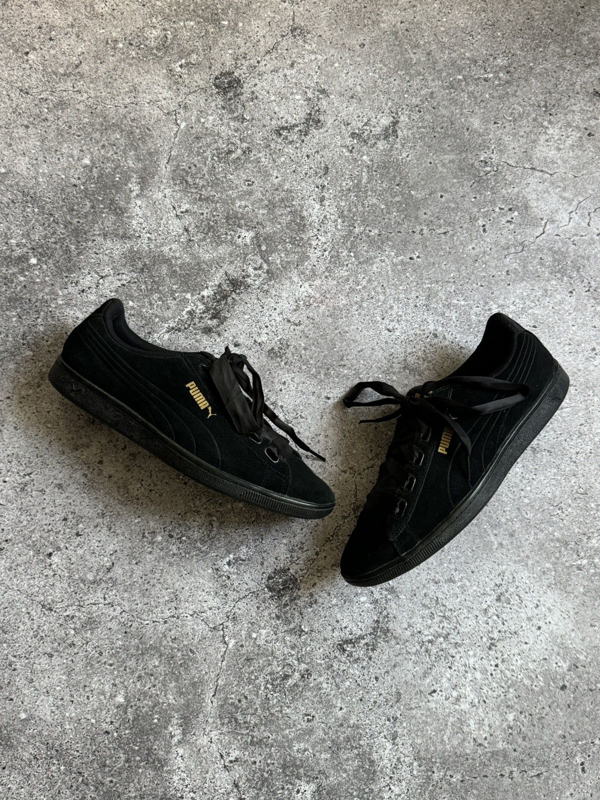 Puma × Vintage Vintage Puma Y2K black glamour sneakers shoes Size US 10.5 / IT 40.5 - 3 Thumbnail