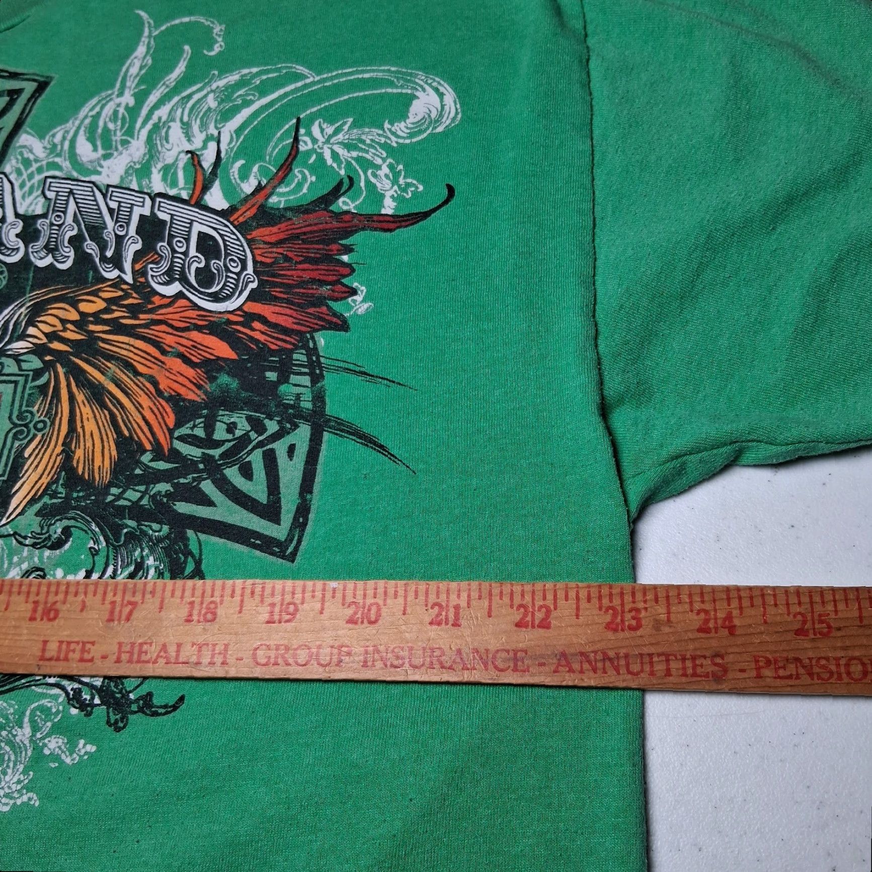 Vintage Ireland Shirt Men XL Green Celtic Cross Angel Wings Y2K Graphic T-Shirt reads Size US XL / EU 56 / 4 - 5 Thumbnail