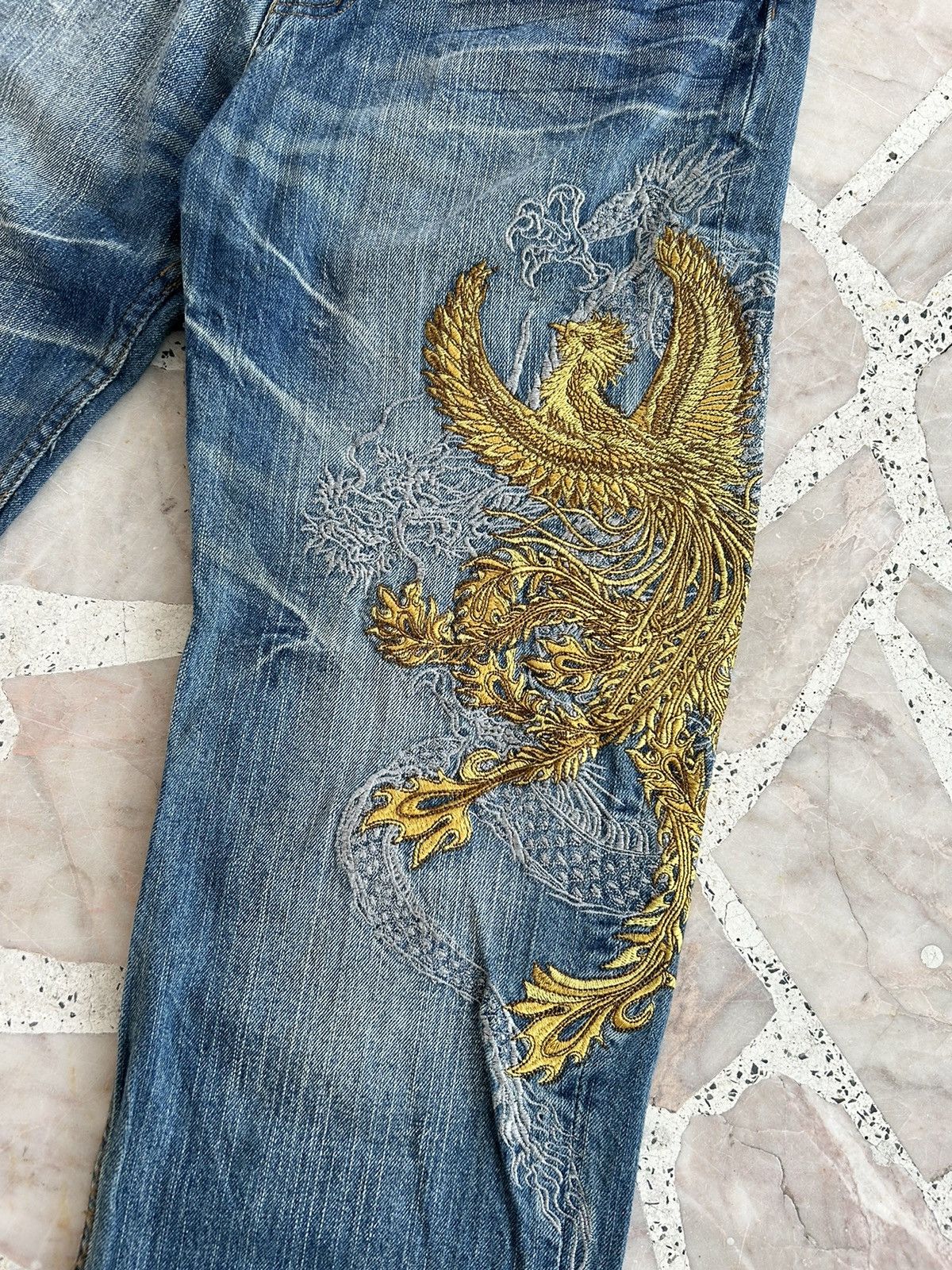 Japanese Brand Japan Denim Embroidered Gold Dragon Vintage Denim Size US 29 - 4 Thumbnail