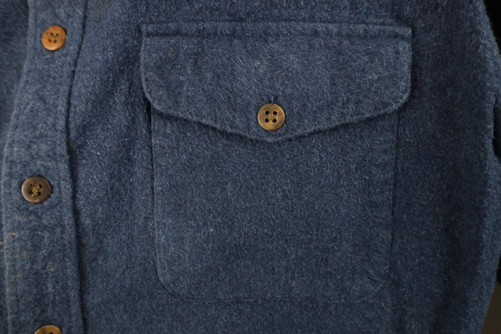 Vintage Vintage 90s Streetwear Cloth Collared Button Shirt Blue Size US M / EU 48-50 / 2 - 5 Thumbnail