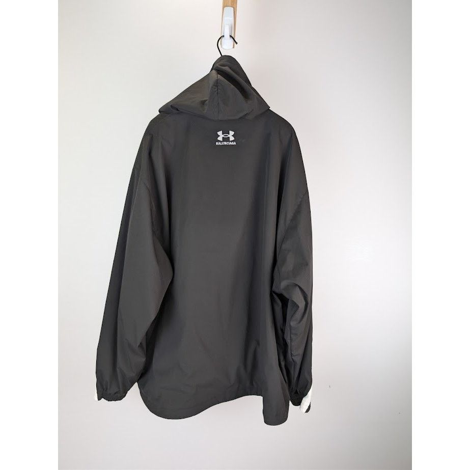 Balenciaga × Under Armour o1rshd1 Reversible Tracksuit Jacket in Black Size US S / EU 44-46 / 1 - 7 Thumbnail