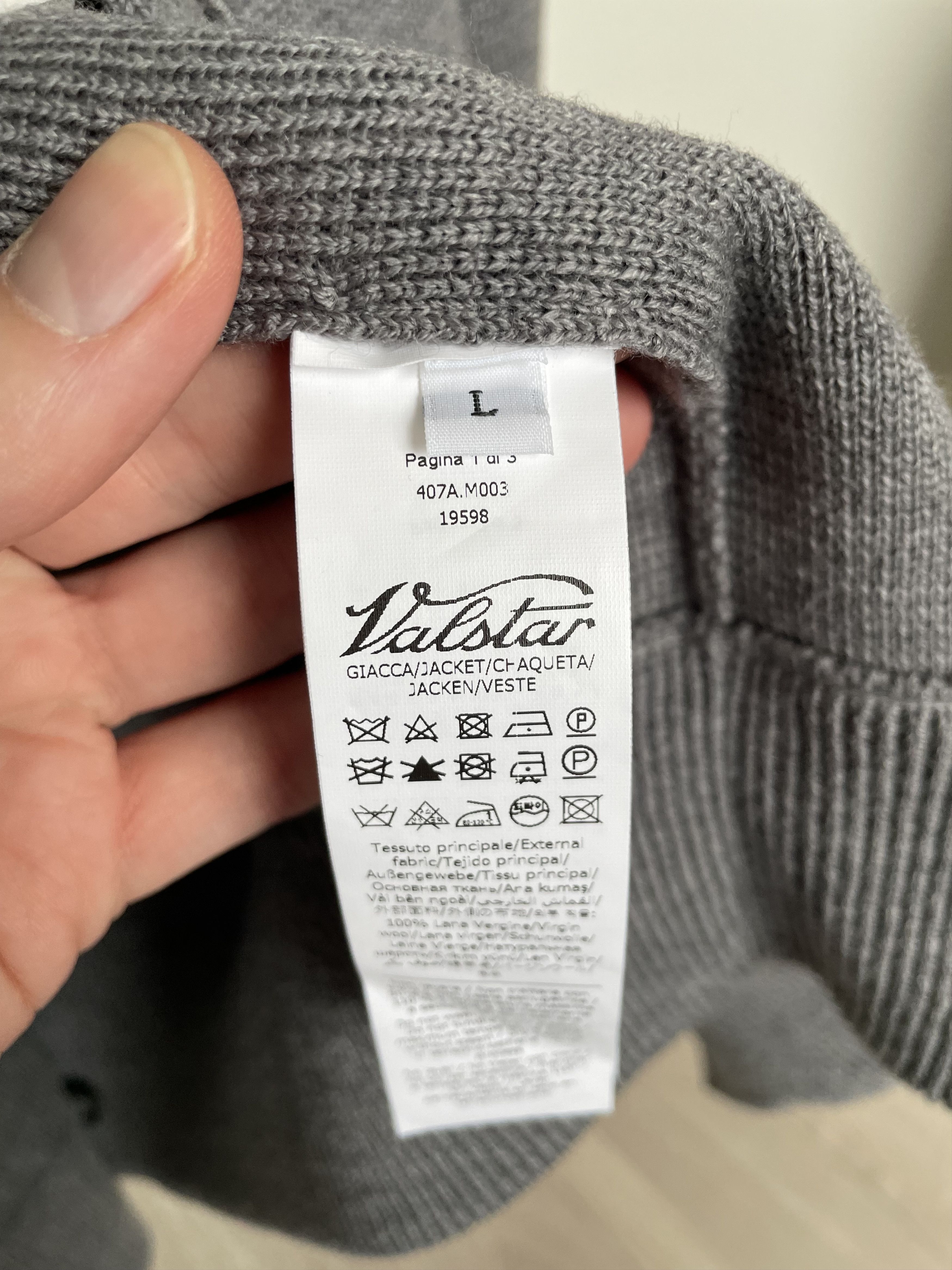 Valstar NWT Valstar Milano grey knitted Valstarino jacket, size L Size US L / EU 52-54 / 3 - 5 Thumbnail
