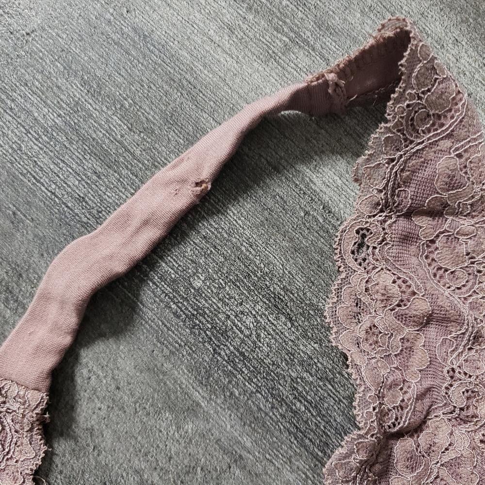 Forever 21 Dust Mauve Lace Detailed F21 Bodysuit Size ONE SIZE - 3 Thumbnail