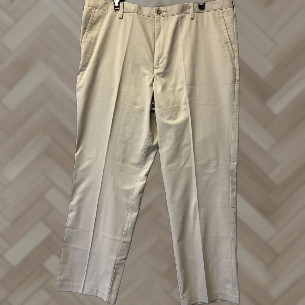 VINTAGE Dockers Mens Chino Pants Flat Front Straight Leg 44x32