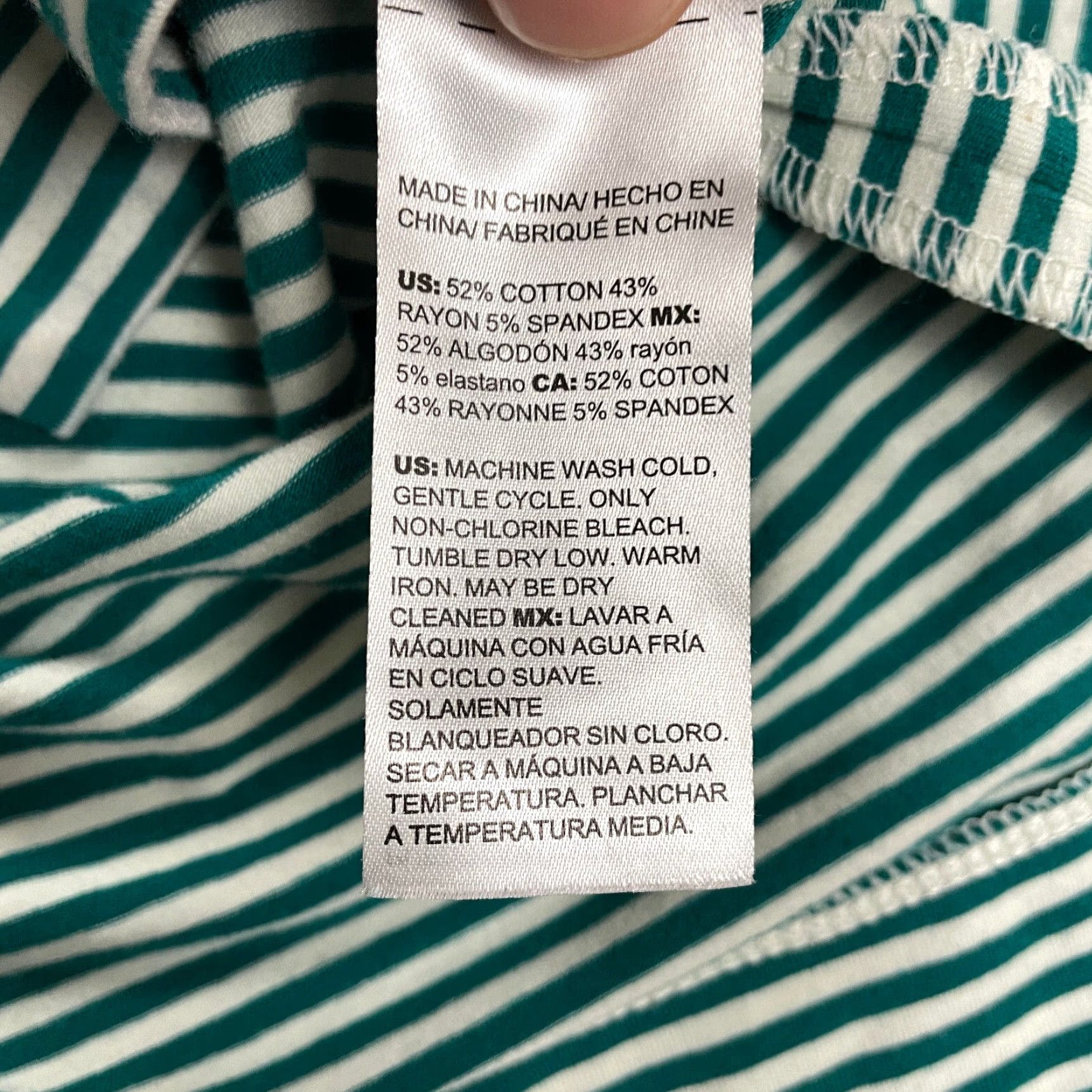 Vintage VINTAGE Chico's Zenergy Women's T-Shirt Small Green Striped Cotton Spandex Casual Shirt Size S / US 4 / IT 40 - 7 Thumbnail