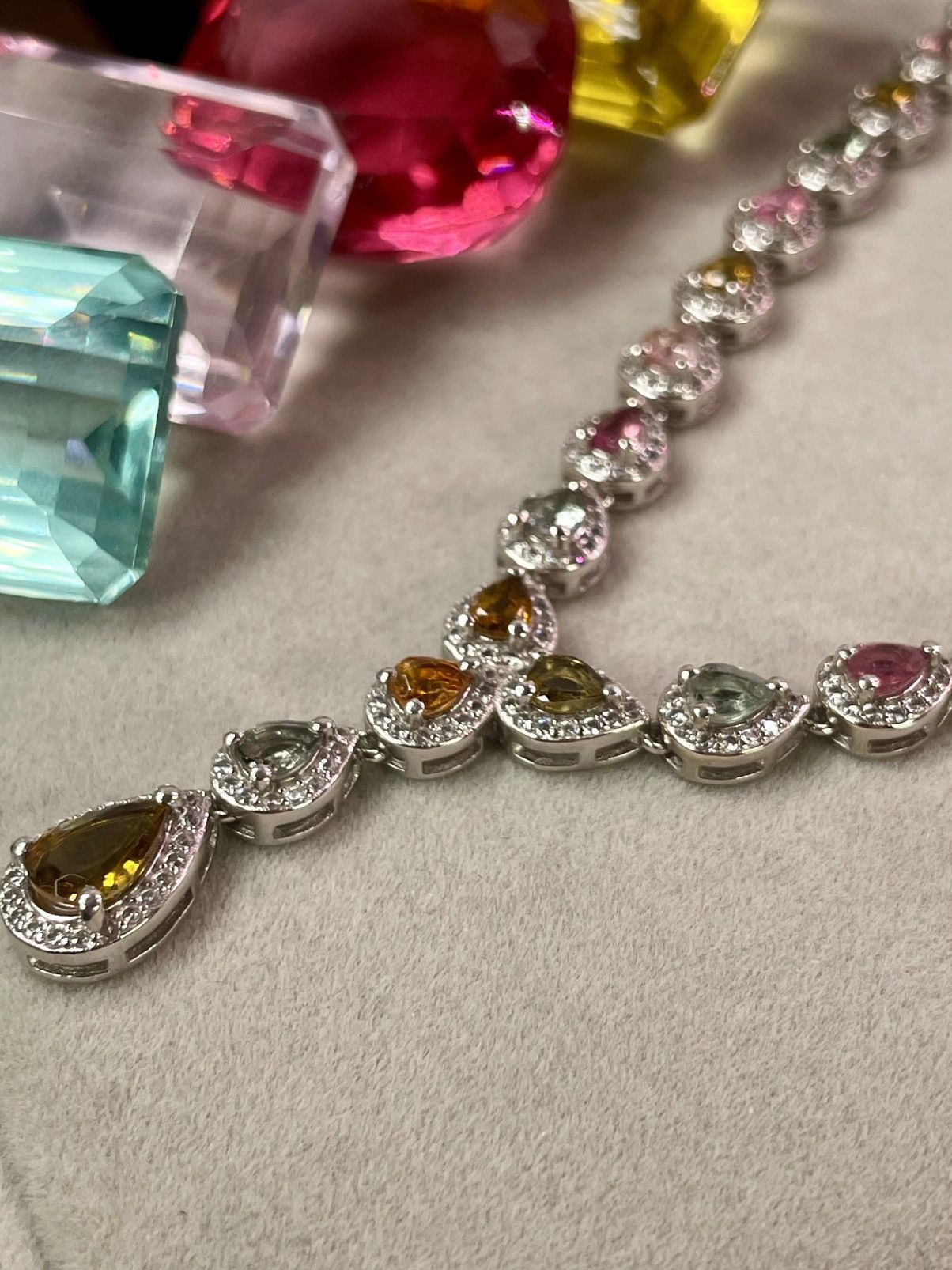 Other 14.25ct Tourmaline & White Topaz Silver Necklace Size ONE SIZE - 1 Thumbnail