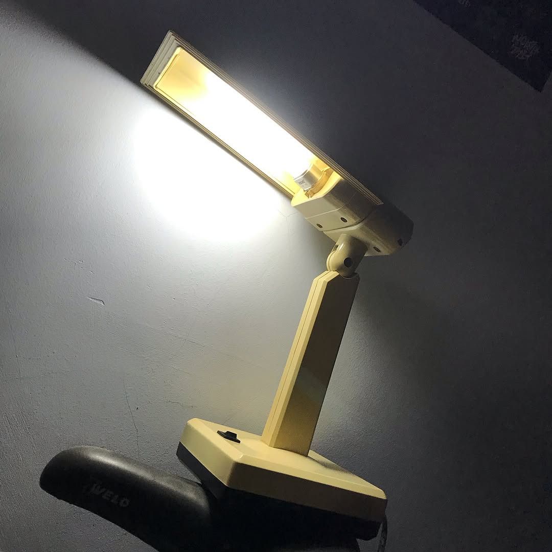 Vintage Vintage space age desk lamp midcentury atomic spaceage Size ONE SIZE - 12 Thumbnail
