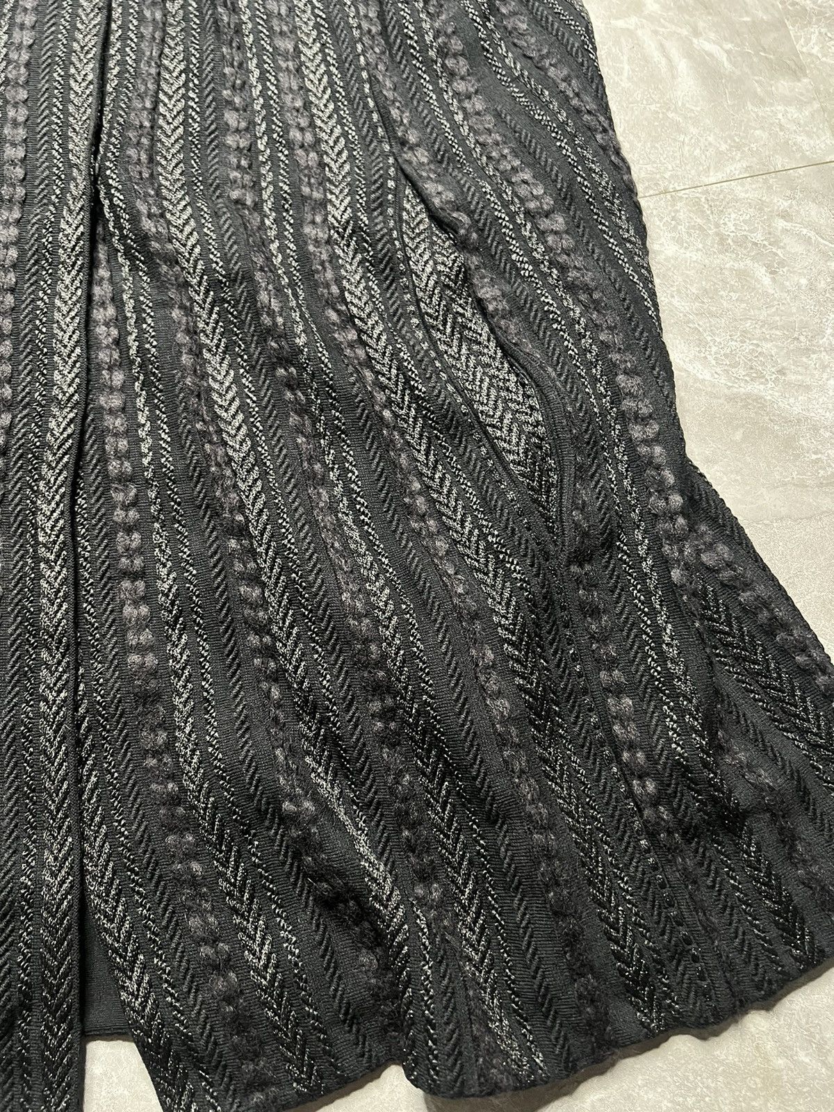 Alexander McQueen Alexander Mcqueen Black Textured Knit Cape Size S / US 4 / IT 40 - 9 Thumbnail