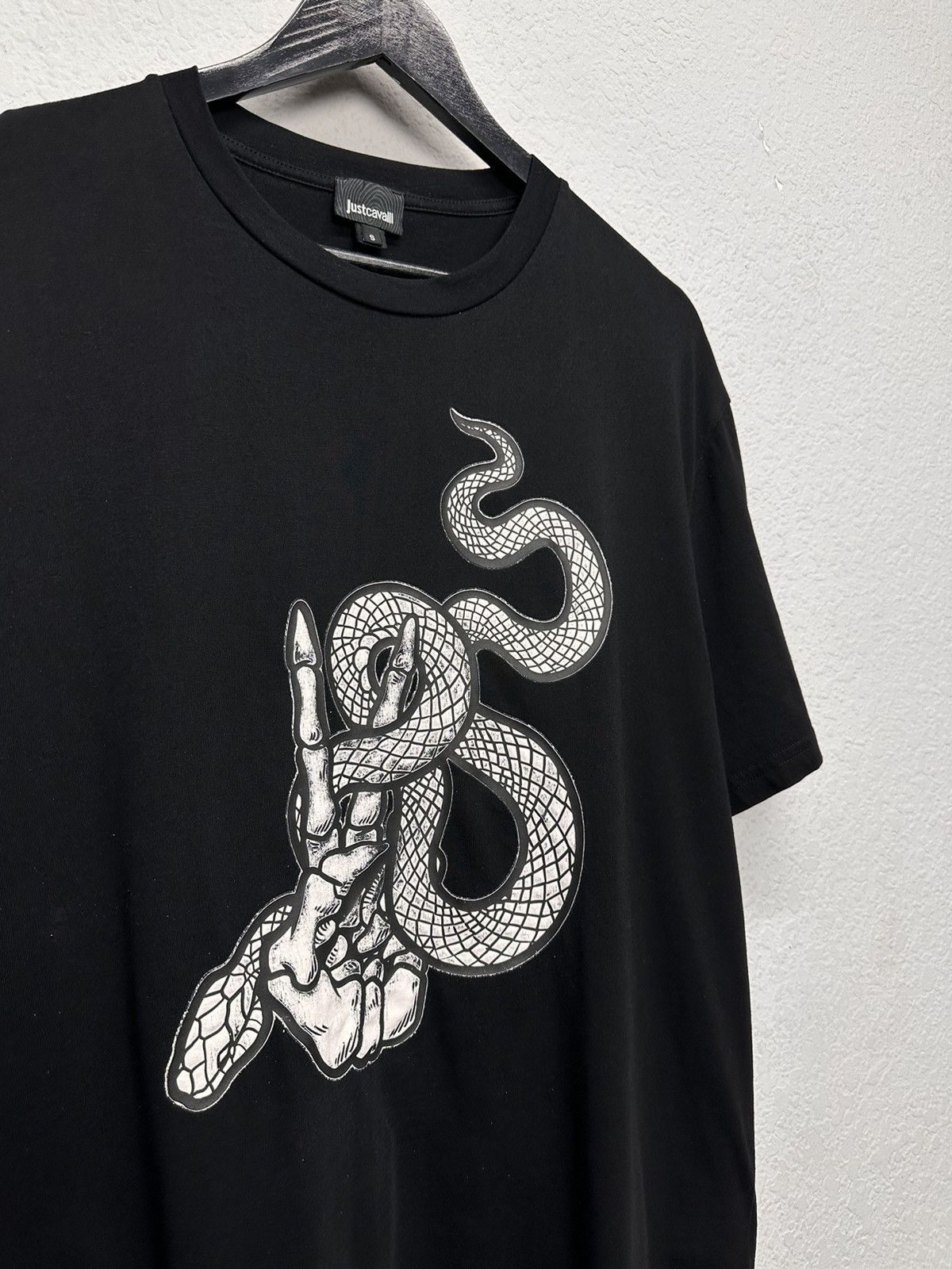 Just Cavalli Vintage Just Cavalli Black T-shirt Logo Print Luxury LV VTG Size US S / EU 44-46 / 1 - 3 Thumbnail