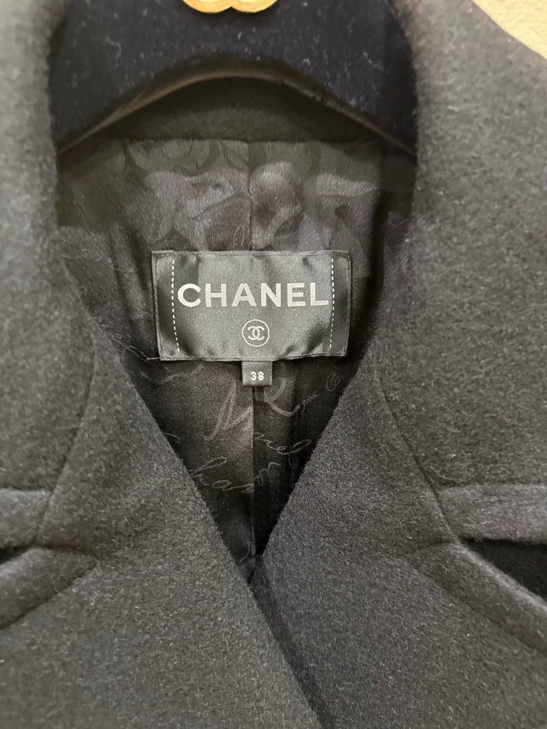 Chanel Chanel Black gold portrait button lapel jacket 2504-Nextarr Size XS / US 0-2 / IT 36-38 - 3 Thumbnail