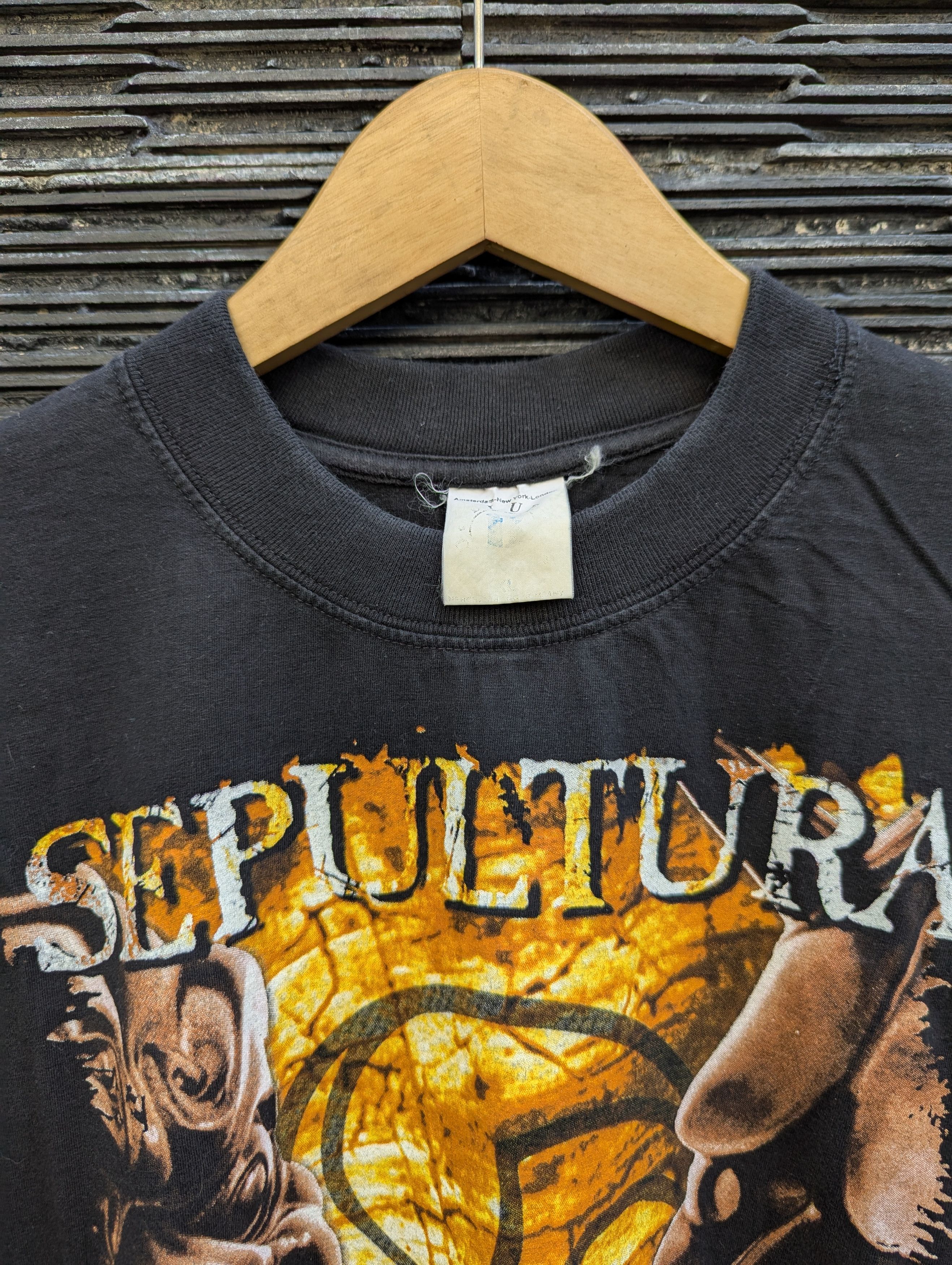 Band Tees Sepultura - Against Size US XL / EU 56 / 4 - 3 Thumbnail