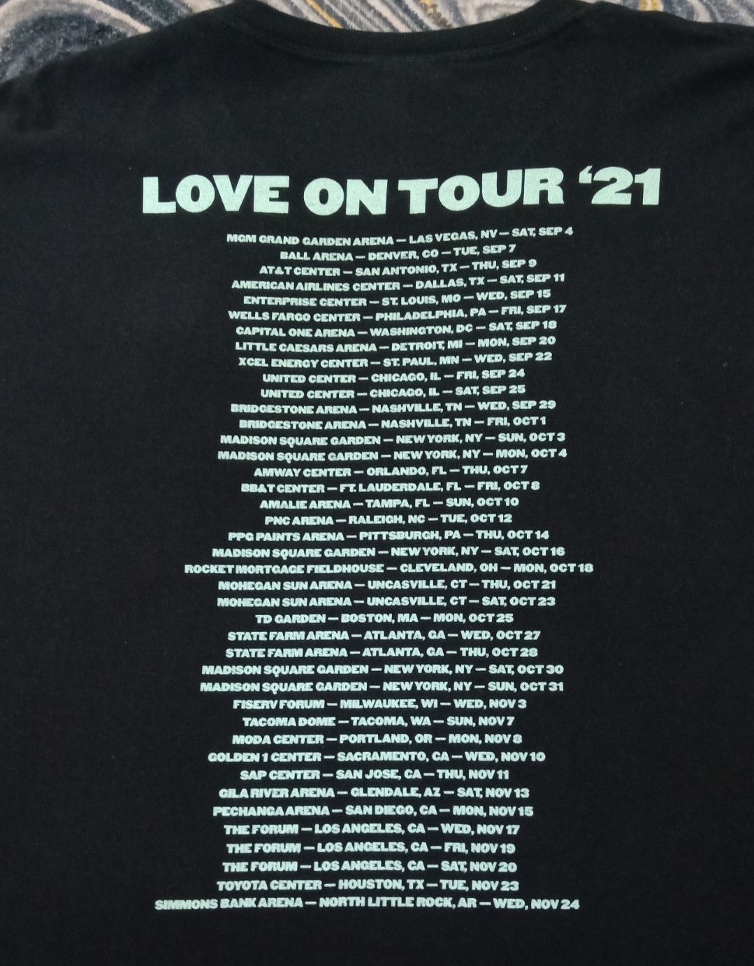 Band Tees Harry Styles Love On Tour '21 T-shirt Size US L / EU 52-54 / 3 - 12 Thumbnail
