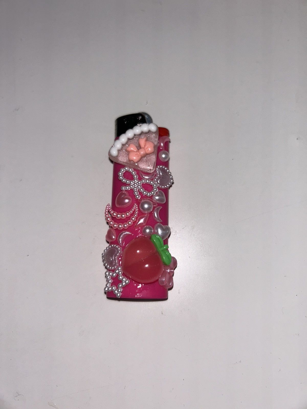 Other Bedazzled lighter Size ONE SIZE - 1 Thumbnail