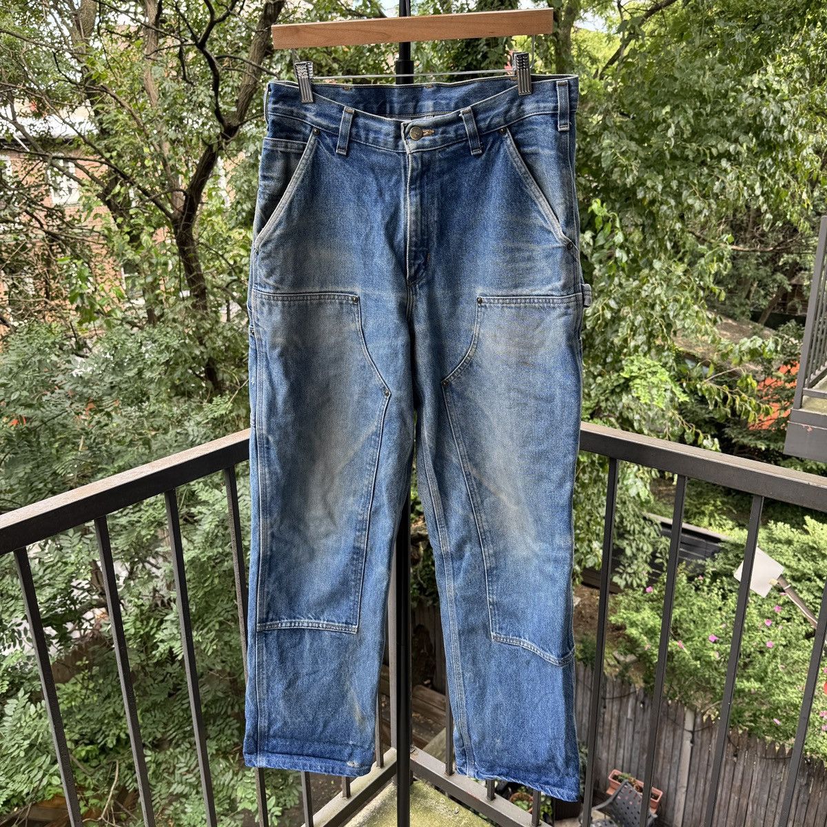 Vintage Carhartt Double Knee Thrashed Faded Distressed ERD Grunge Size US 32 / EU 48 - 1 Thumbnail