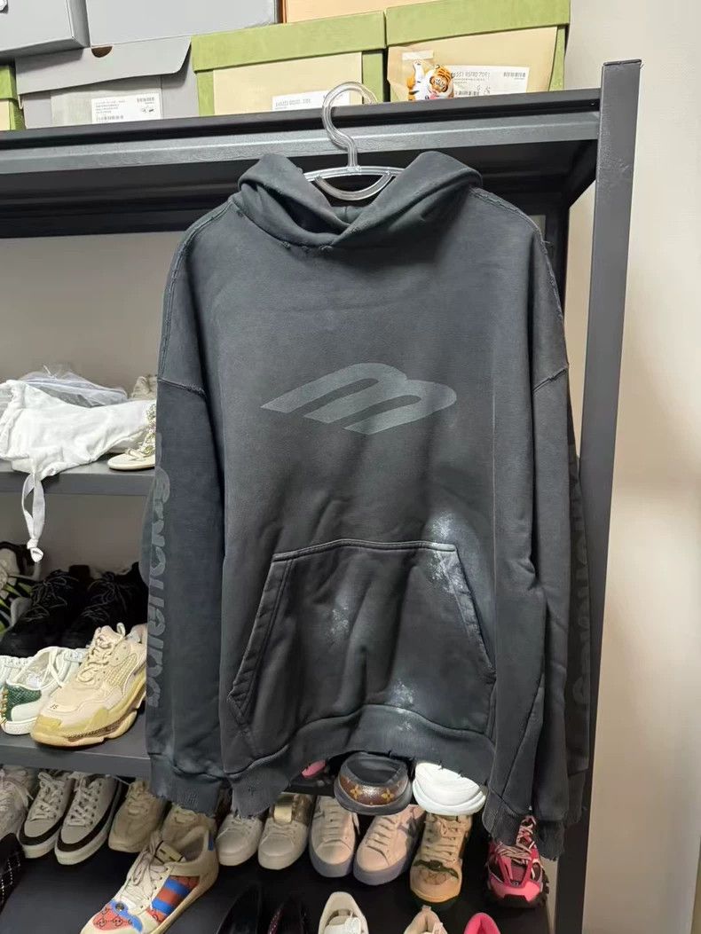 Balenciaga Balenciaga 3B Splashed Aged Hooded Sweatshirt Size US L / EU 52-54 / 3 - 1 Thumbnail