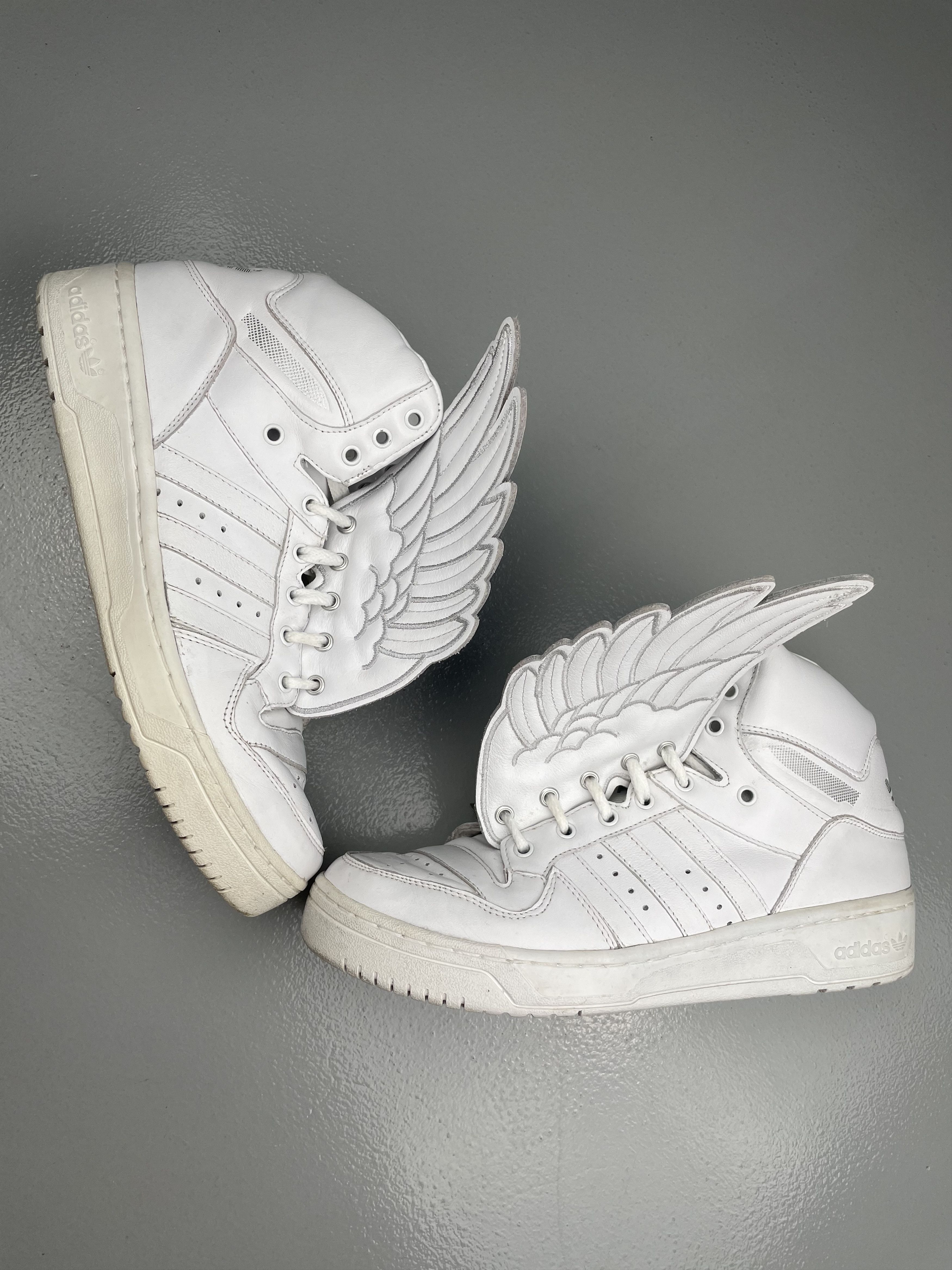 Adidas × Jeremy Scott adidas X Jeremy Scott 2009 JS Wings (white/silver) Size US 10 / EU 43 - 4 Thumbnail
