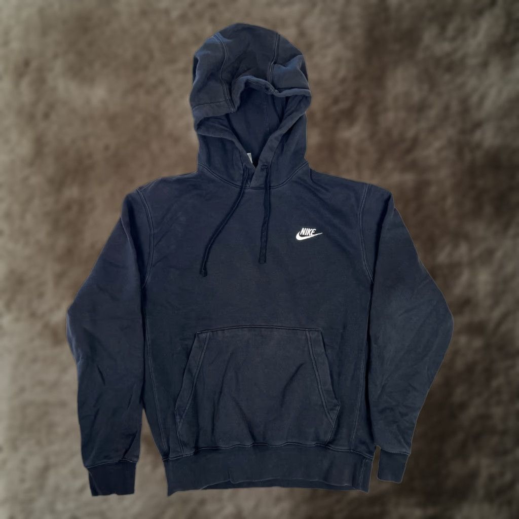 Nike VINTAGE Nike Hoodie Sweatshirt Black Pullover Size S L Embroidered Swoosh Fade 90s Mens Sportswear Hoodie Size US L / EU 52-54 / 3 - 1 Thumbnail