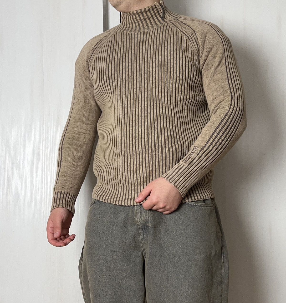Japanese Brand Vintage Chevignon avant-garden sweatshirt mens Size US M / EU 48-50 / 2 - 3 Thumbnail