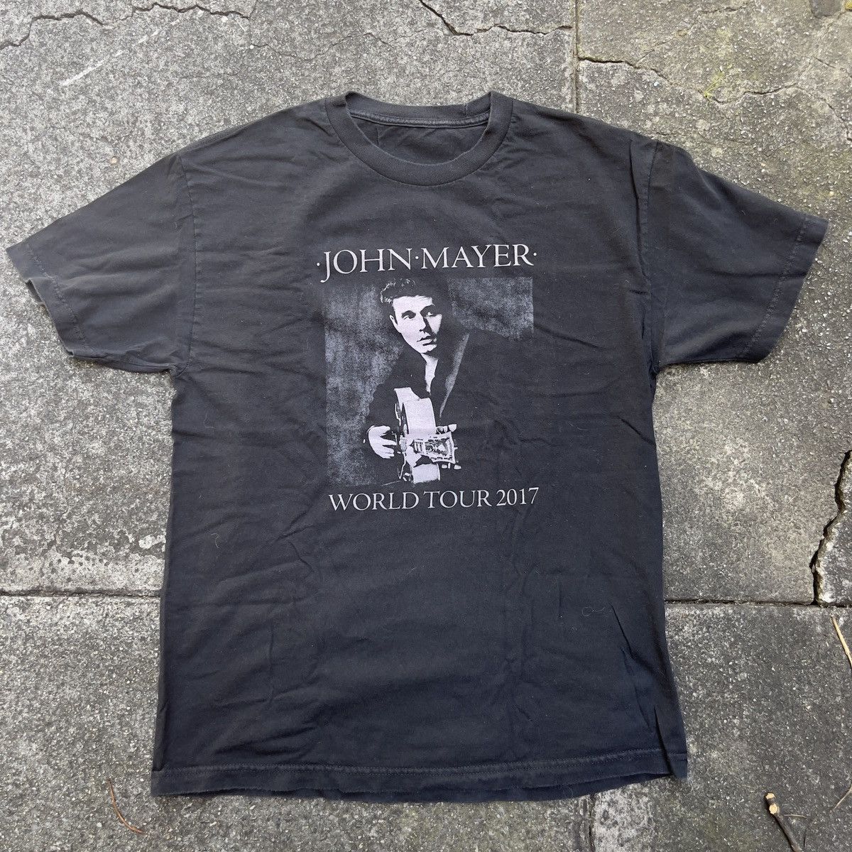 Band Tees 2017 JOHN MAYER WORLD TOUR Size US L / EU 52-54 / 3 - 1 Thumbnail