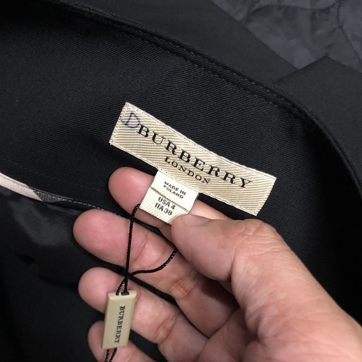 Burberry Burberry Black skirt Size 27" / US 4 / IT 40 - 7 Thumbnail