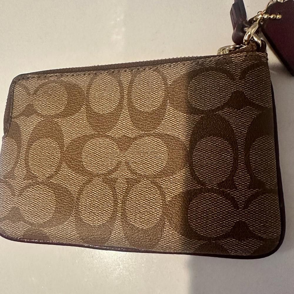 Coach COACH Corner Zip Wristlet Signature Khaki PVC Sherry Leather Size ONE SIZE - 7 Thumbnail