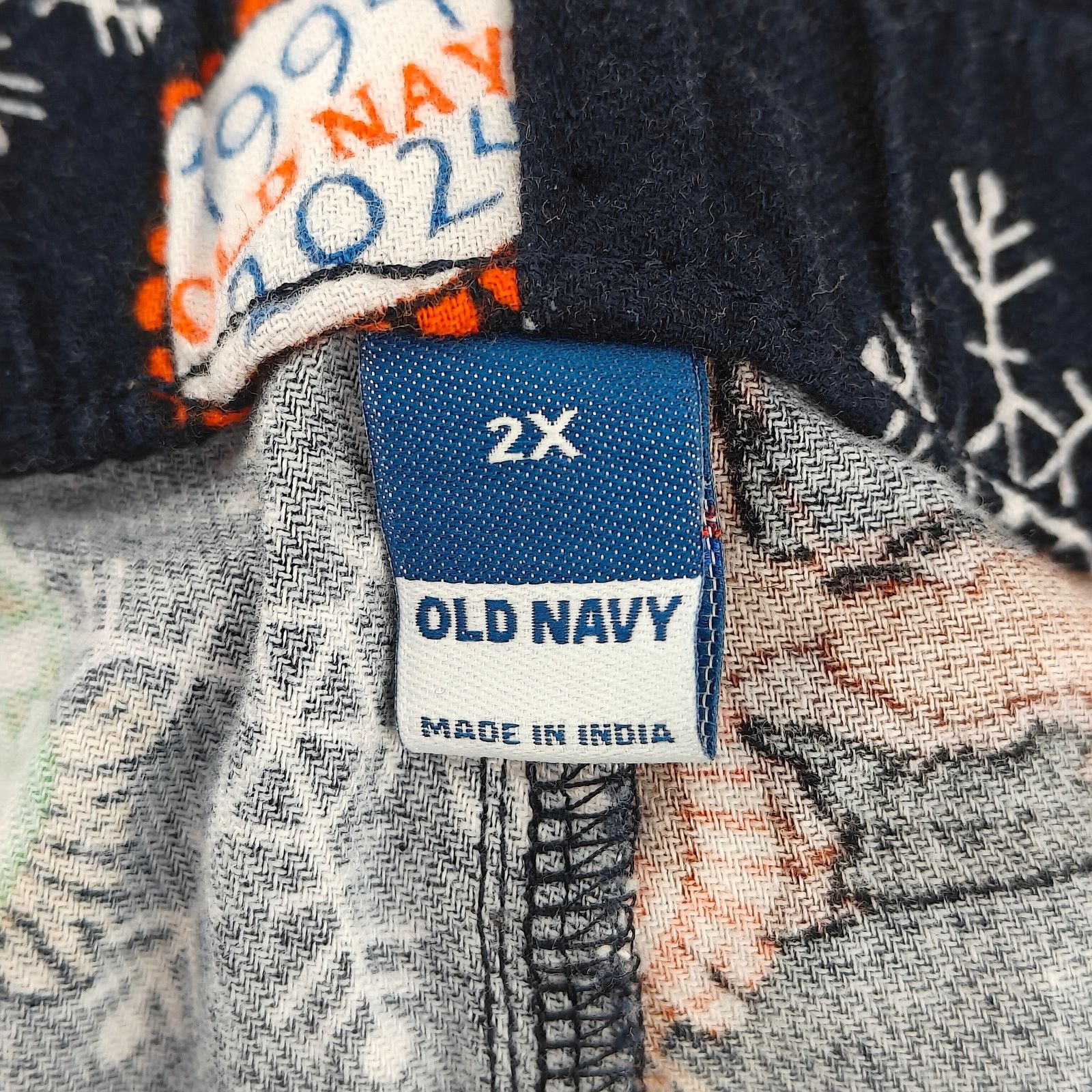 Old Navy Old Navy Flannel On Magic Mascot All Over Print Pajama Set2X Size ONE SIZE - 4 Thumbnail