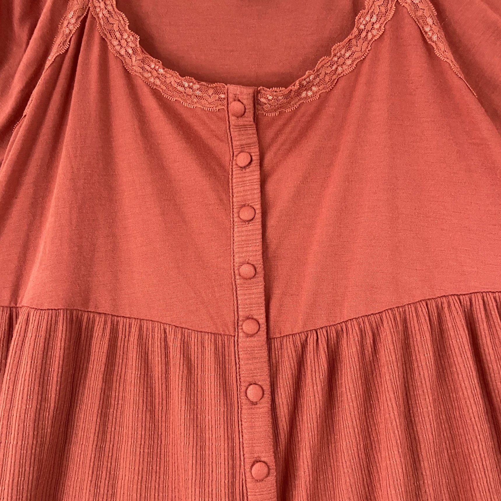 Torrid TORRID Plus Size Blouse Short Sleeve Brown 1 Womens Size XS / US 0-2 / IT 36-38 - 5 Thumbnail