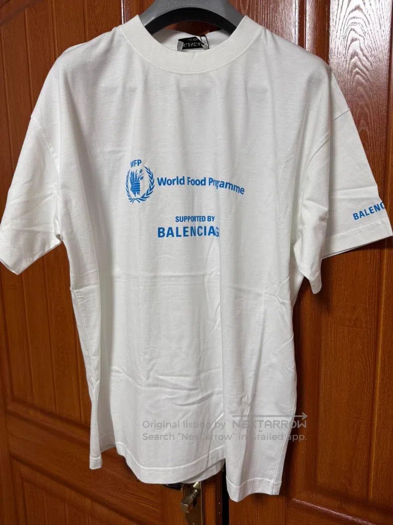 Balenciaga Balenciaga Printed Logo Round Neck Short Sleeve Raglan Sle Size US XL / EU 56 / 4 - 2 Thumbnail