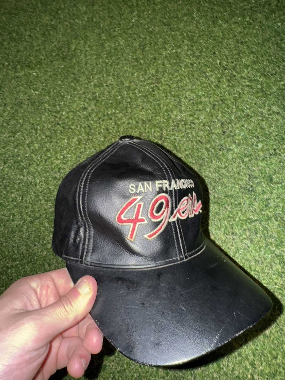 Vintage Vintage San Francisco 49ers leather black hat Size ONE SIZE - 1 Thumbnail