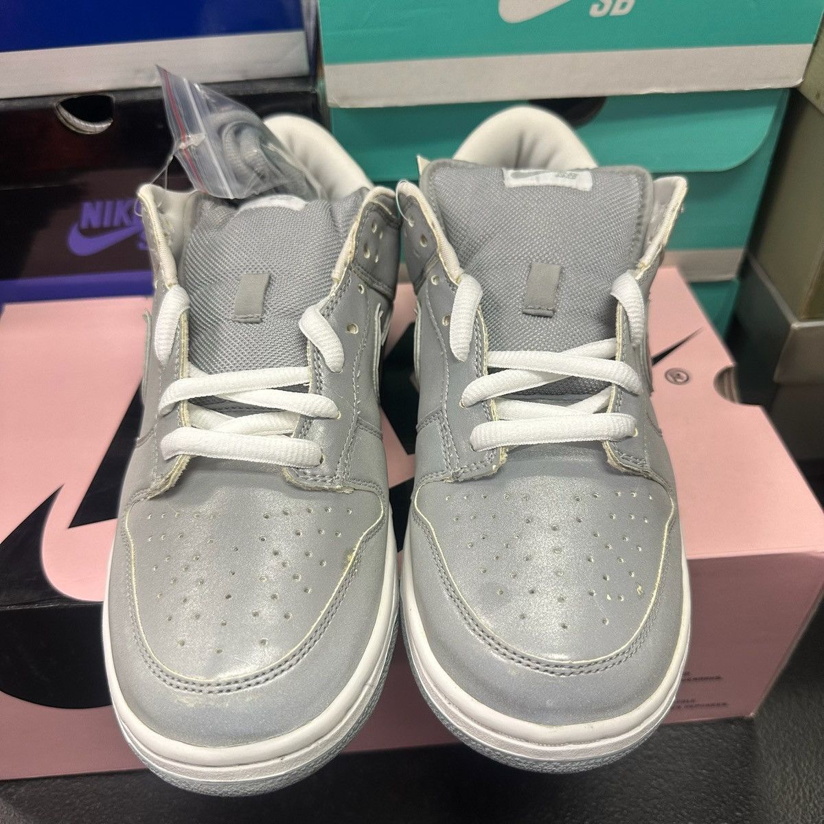 Nike Size 10.5 - Nike Dunk Pro SB Low Medicom 3 - 304292-008 Size US 10.5 / EU 43-44 - 5 Thumbnail