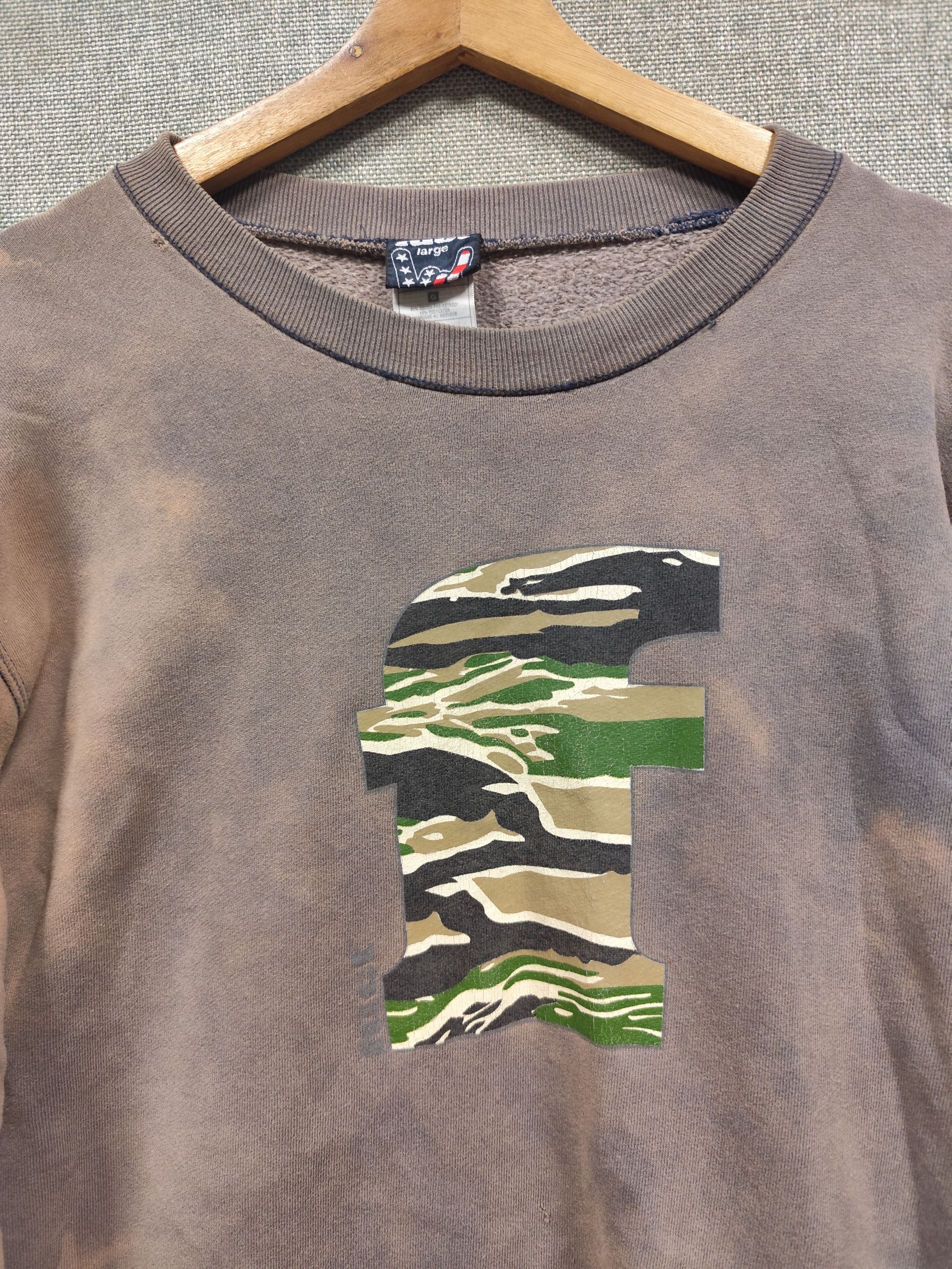 FUCT Vintage 90s FUCT Sun Faded Tiger Camo Logo Sweatshirt Size US L / EU 52-54 / 3 - 4 Thumbnail