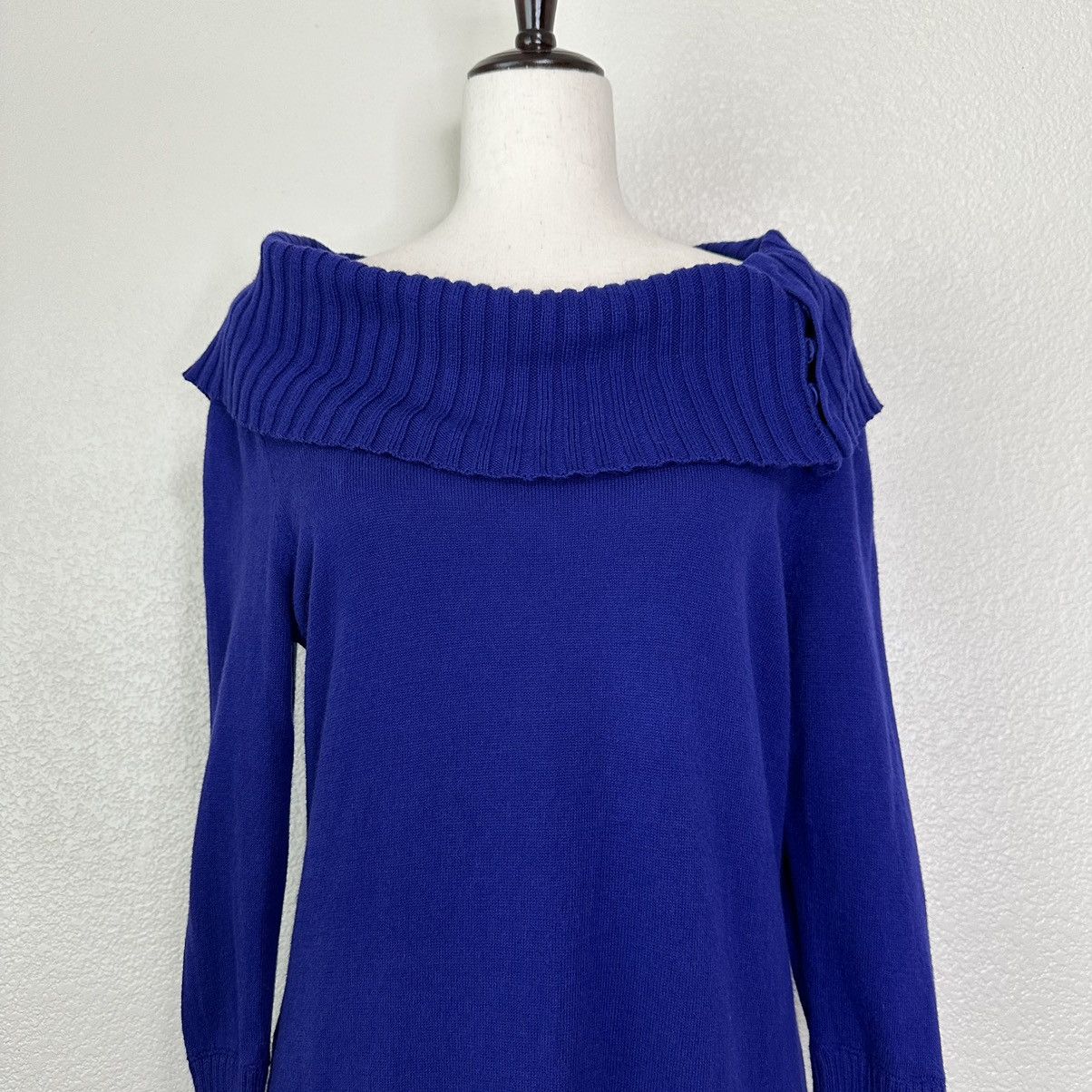 Chicos Chico’s Royal Blue Buttoned Boat Off Shoulder Neck Sweater Size M / US 6-8 / IT 42-44 - 3 Thumbnail