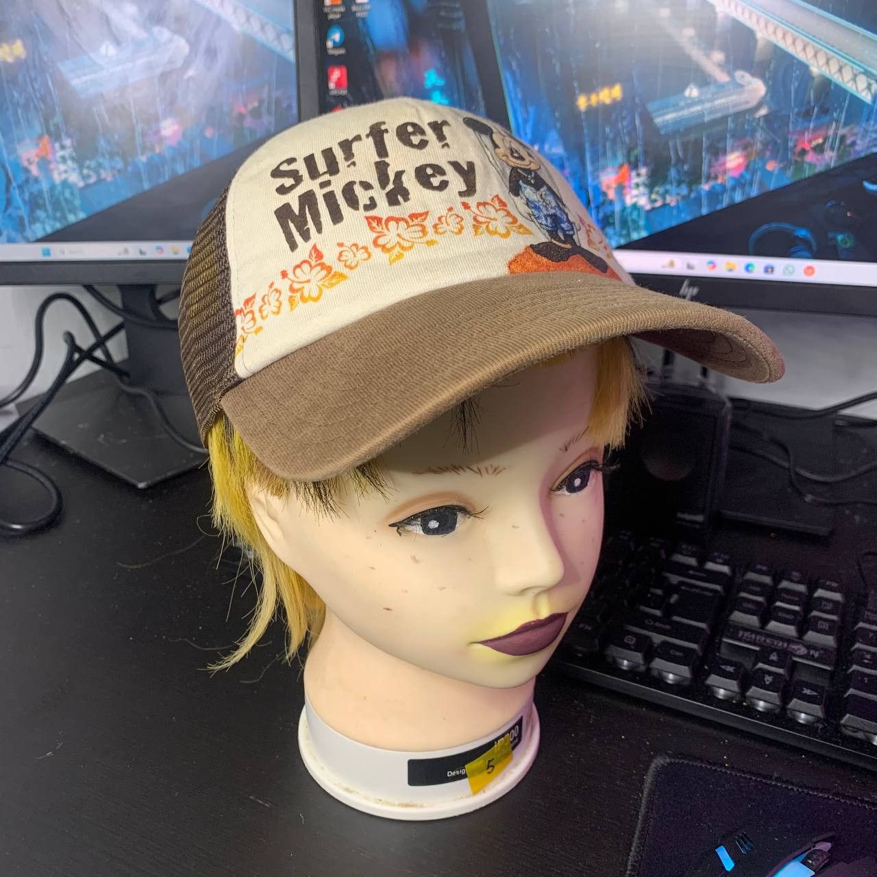 Disney × Mickey Mouse RARE MICKEY MOUSE SURF TRUCKER HAT Size ONE SIZE - 1 Thumbnail