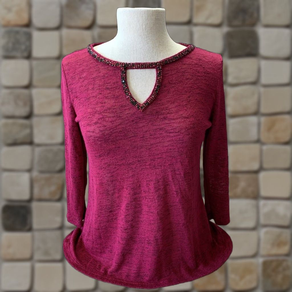Juicy Couture Juicy Couture Burgandy 3/4 Sleeve Sequin Pullover Women's Small Light Weight Shirt Size S / US 4 / IT 40 - 1 Thumbnail